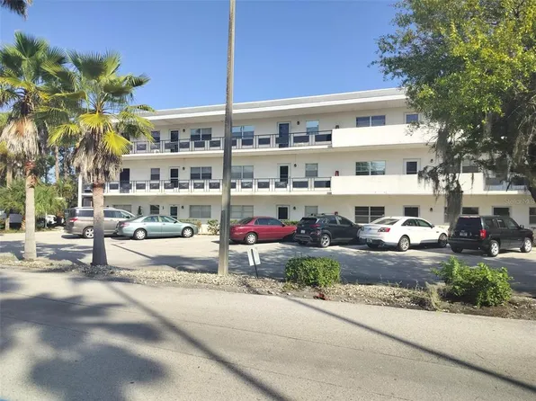 100 El Camino Dr APT 111, Winter Haven, FL 33884