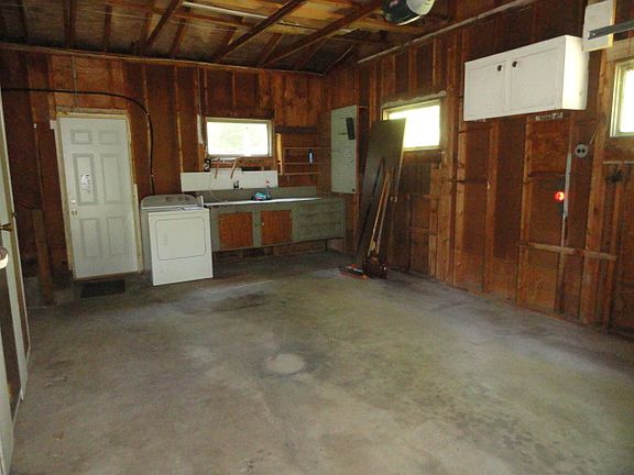 3rd image of 7896 Wilderness Dr