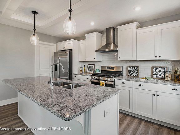 5th image of 11726 Hickory Dr