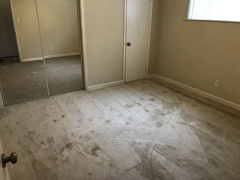 219 E. St. John Street — Photo 5