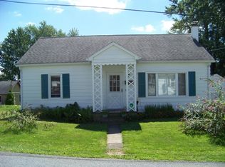 453 Columbia Ave, Allenwood, PA 17810