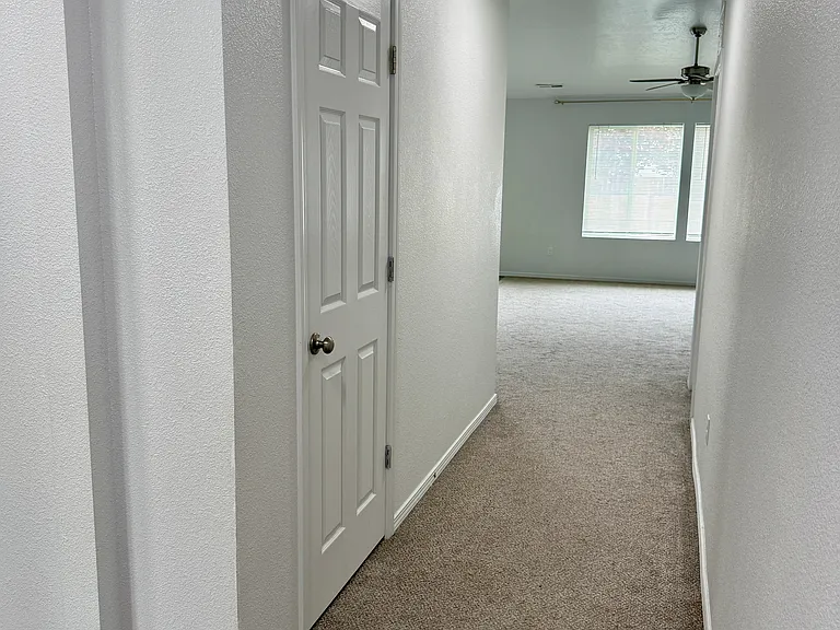 12818 Marna St — Photo 7