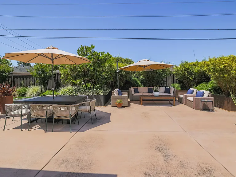 5249 Vernon Ave — Photo 12