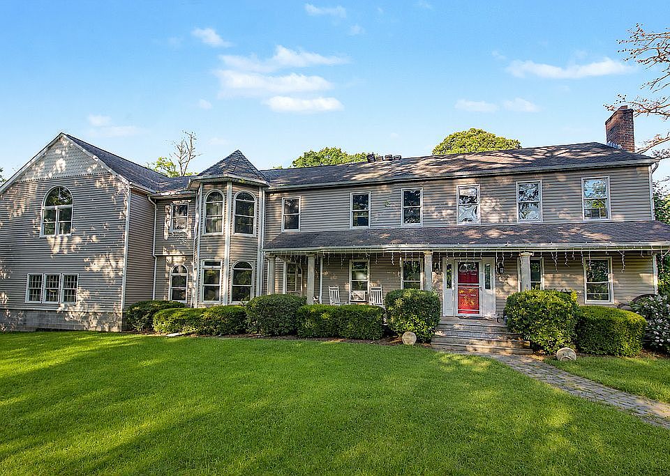 1st image of 325 Woodland Ave
