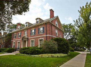 2135 N Lake Dr, Milwaukee, WI 53202