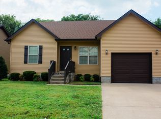 689 Fox Trail Ct, Clarksville, TN 37040