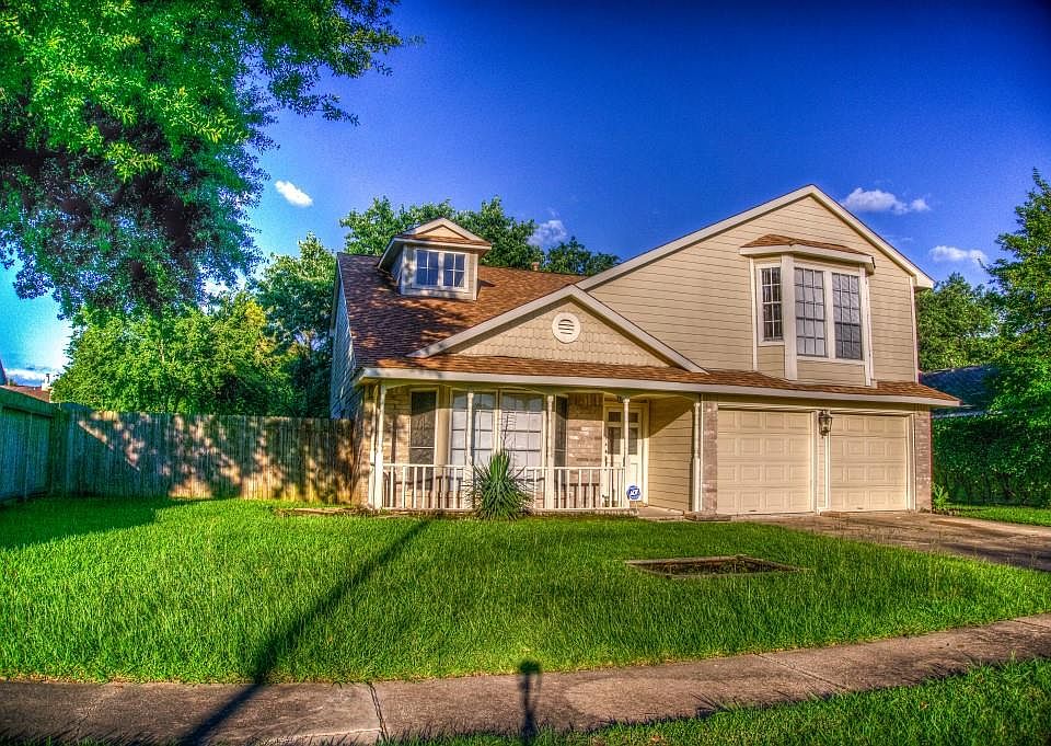 1st image of 15334 Oak Terrace Dr