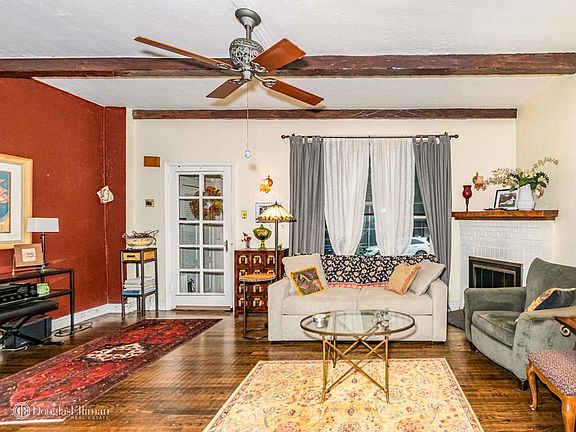 2nd image of 3413 Cannon Pl