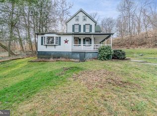 12836 Monterey Ln, Blue Ridge Summit, PA 17214