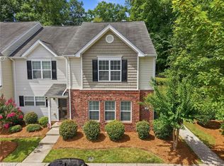 42 Ledgerstone Ln, Greensboro, NC 27407