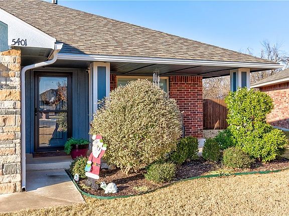 3rd image of 5401 Clearwater Dr