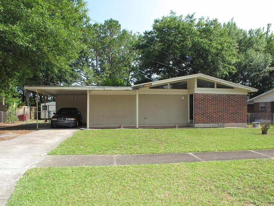 1st image of 7411 Sharbeth Dr N