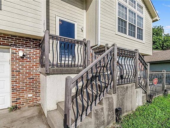 3rd image of 1714 N Ashley Dr