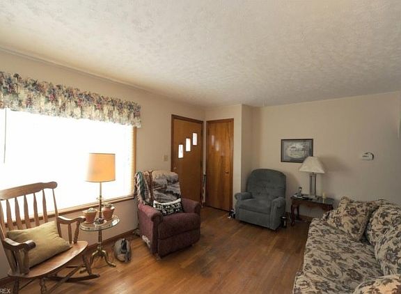5th image of 773 E Archwood Ave