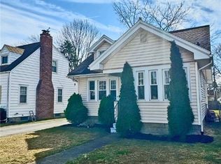 47 Eglantine Rd, Rochester, NY 14616