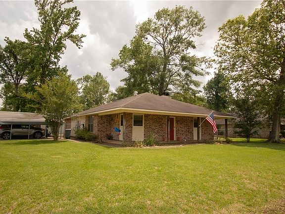 3rd image of 56 Bayou Oaks Dr