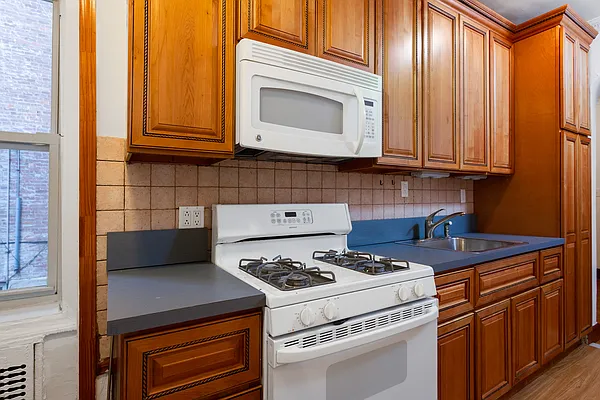 Rented by Abacus Properties | media 16