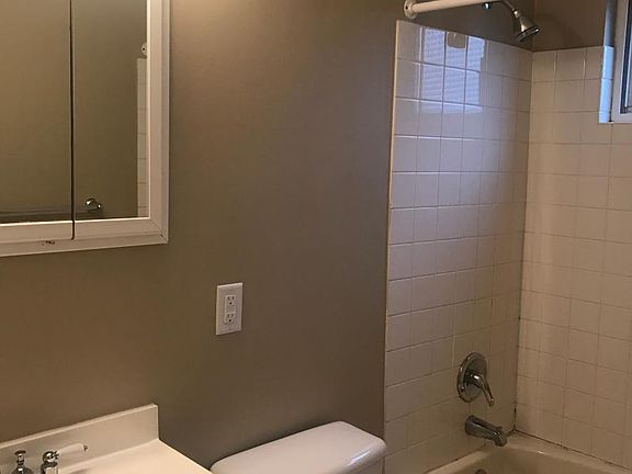 2nd image of 603 Westwood Ct