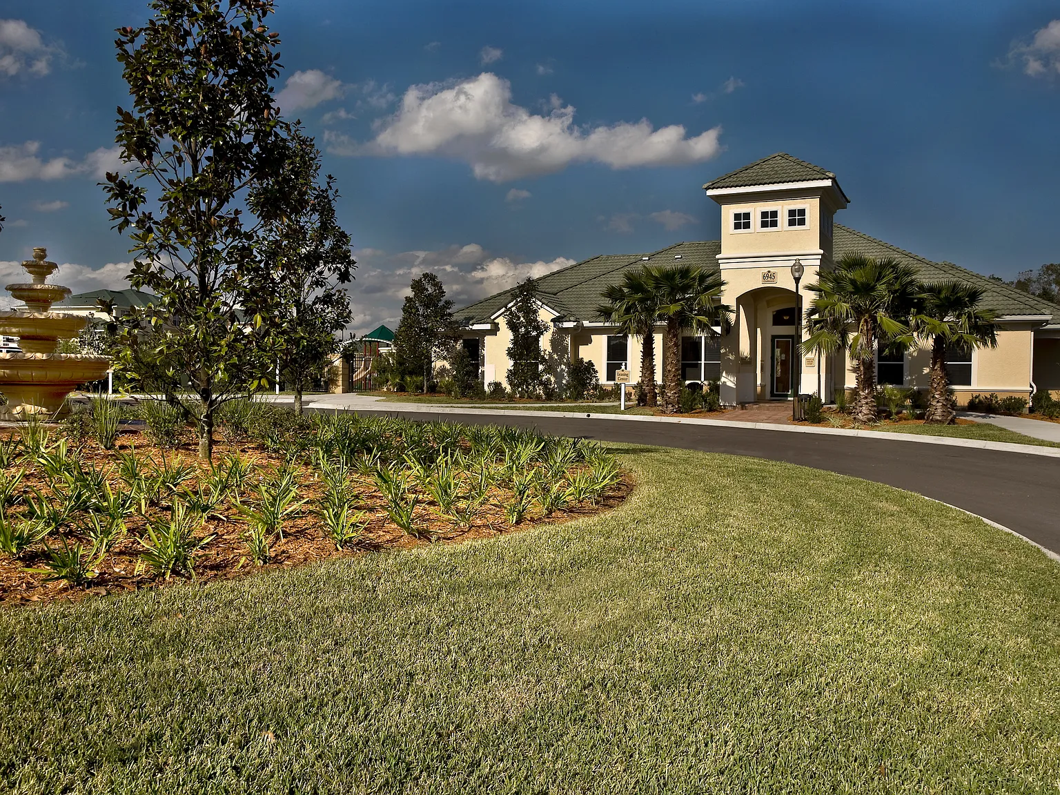 Savannah Springs Apartments — Photo 3