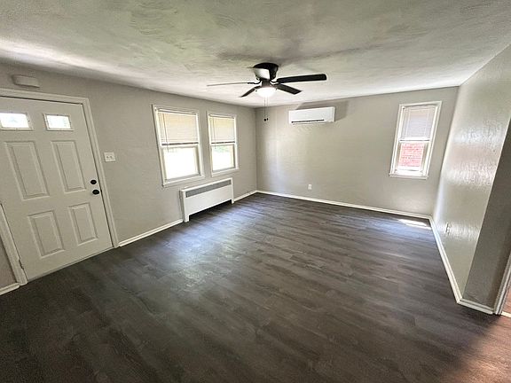 3rd image of 100-139 W Bellecrest Ave #114