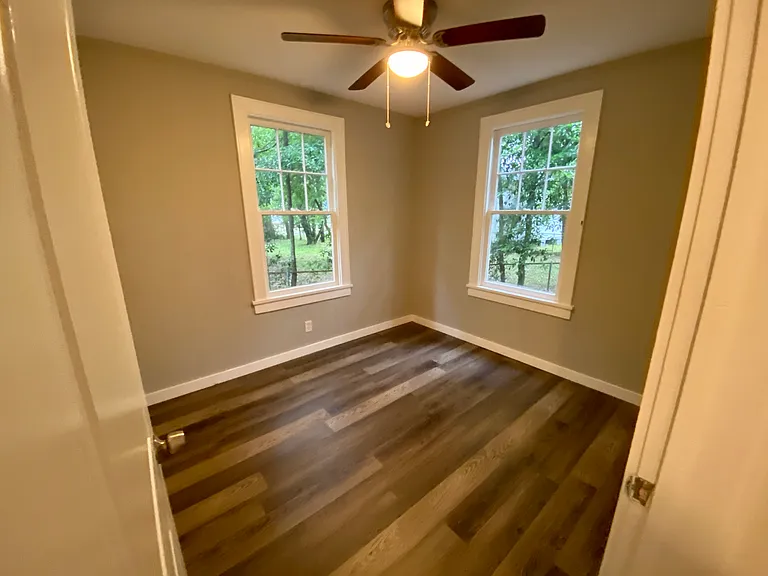 2310 Aintree Ave — Photo 7