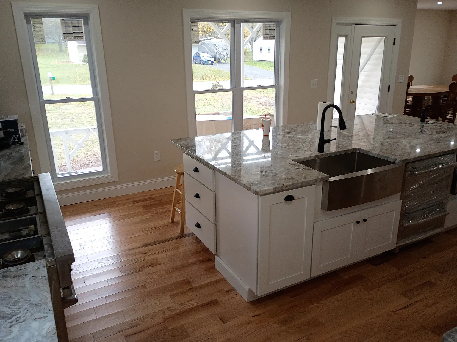 196 Castle Rd — Photo 3