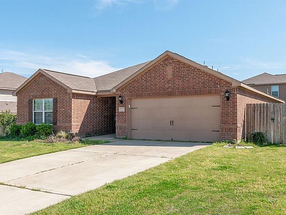 2nd image of 121 Chisholm Springs Ct