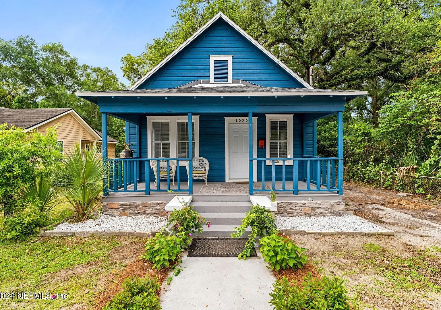 Fully Renovated 3 bedroom 2 bath Home in the Historic District with a New Price reduction! — Photo 2