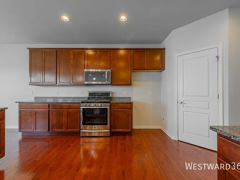 3439 Birch Ln — Photo 3