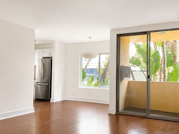 3rd image of 1825 N Cherokee Ave #117