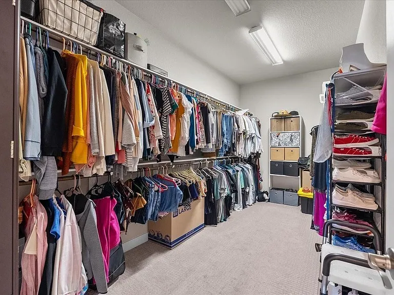 2417 Lake Mist Dr — Photo 27