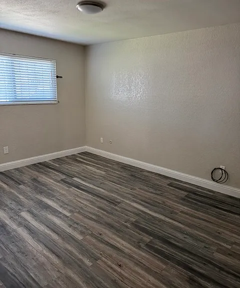 402 Jill Cir #402 — Photo 5
