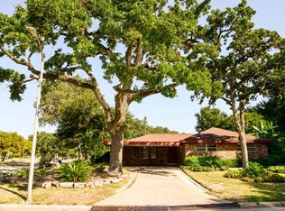 2218 De Milo Dr, Houston, TX 77018