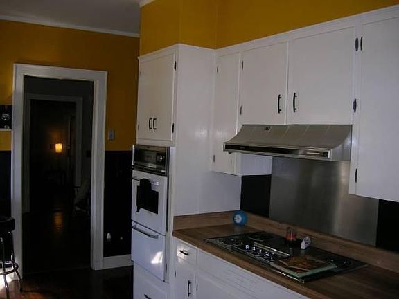 3rd image of 411 Elliott St