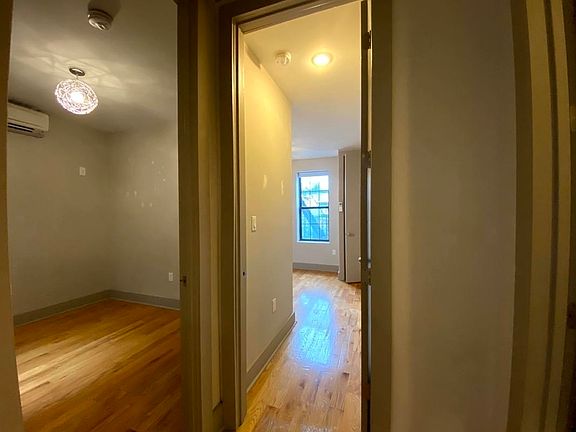 5th image of 279 Bedford Ave #A15