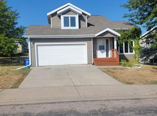 4115 Wild Flower Dr, Rapid City, SD 57701