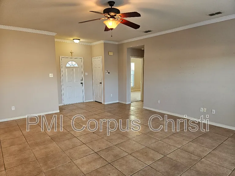 2337 Handlin Dr — Photo 11