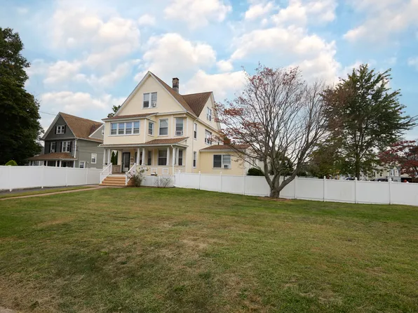 1707 West Broad Street, Stratford, CT 06615