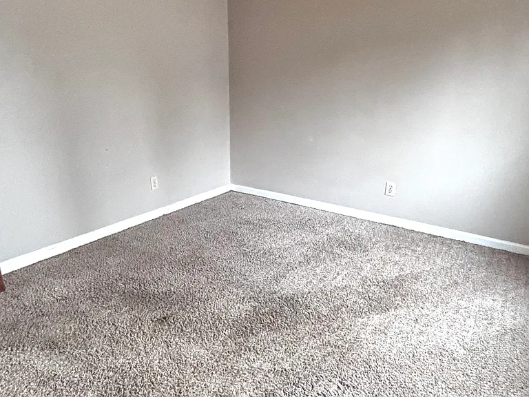 5712 Edson St — Photo 7