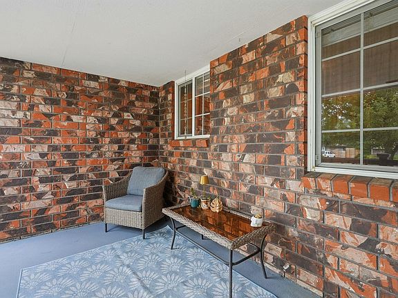 3rd image of 9708 N Fotheringham St