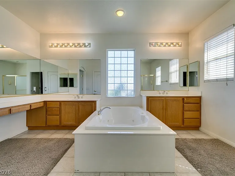 2722 Woodflower Ave — Photo 49