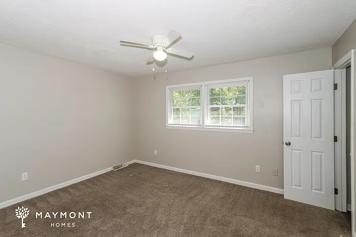 606 Cardinal Dr — Photo 6