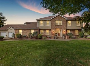 10 Majestic Dr, Freehold, NJ 07728