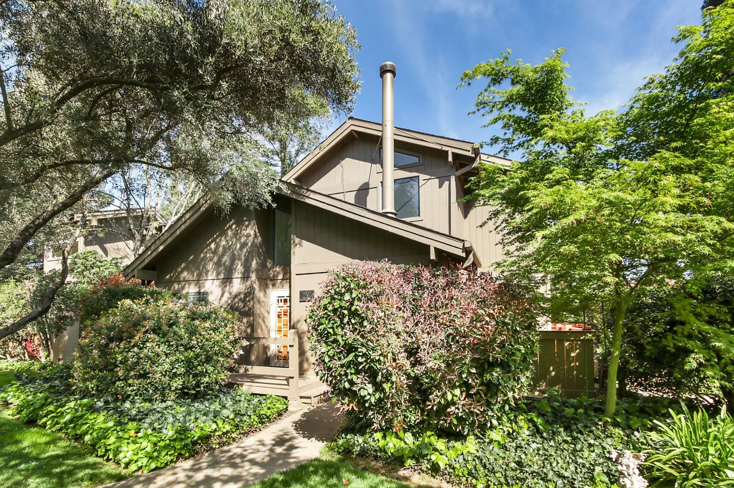 5902 Oak Ave photo 1
