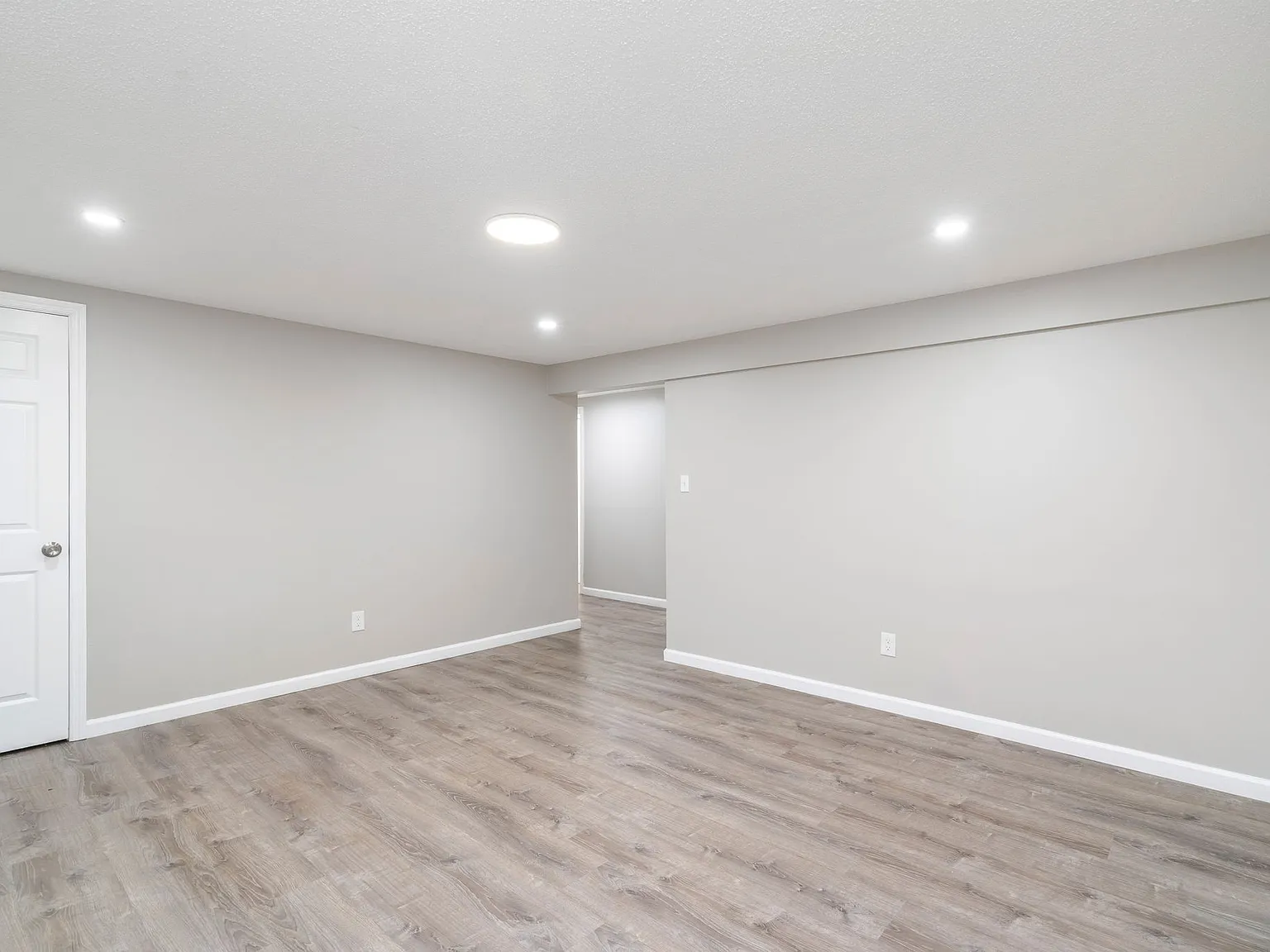 (Achjhs) 1516 & 1518 Parkridge Dr Duple — Photo 2