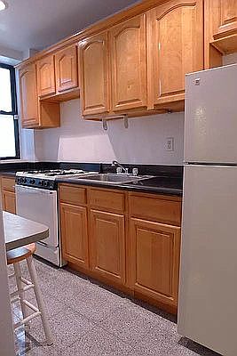 4th image of 43-30 46th St #3
