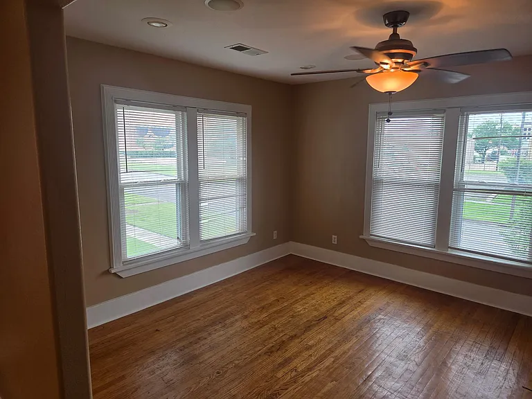 502 1/2 SE Cherokee Ave #502-1/2 — Photo 5