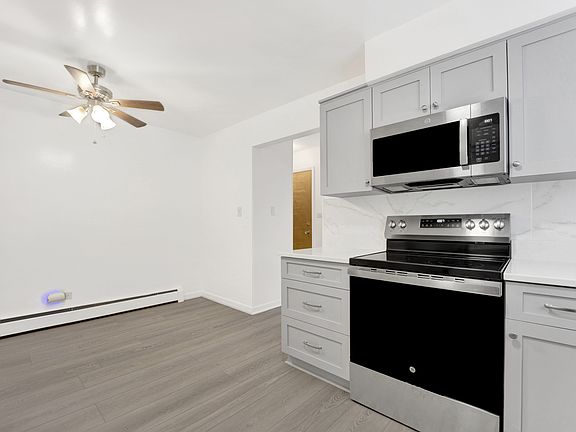 3rd image of 1608 Ogden Ave APT 2W