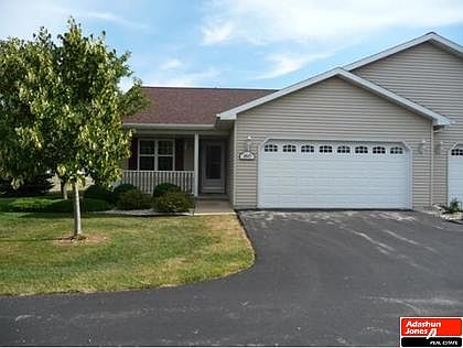 1st image of 160 Southlake Cir