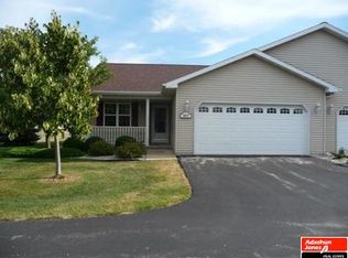 160 Southlake Cir, Fond Du Lac, WI 54935